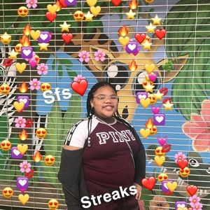 Meet your Posher, Francesca